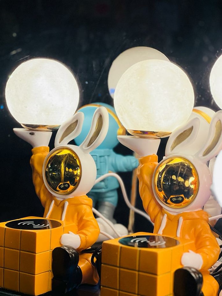 LED Night Light with Phone Charging Base