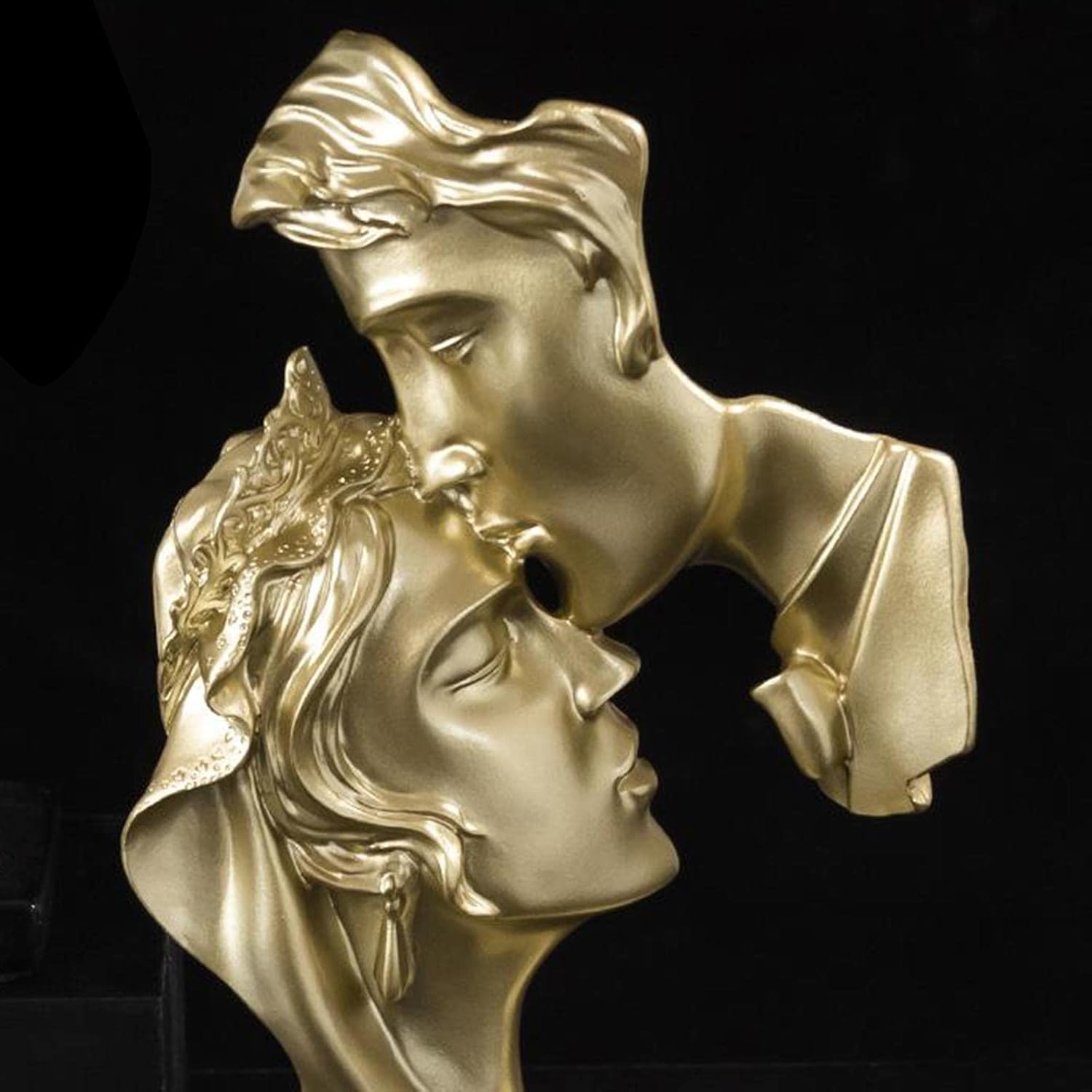 Luxury Modern Love Art Décor Figurine